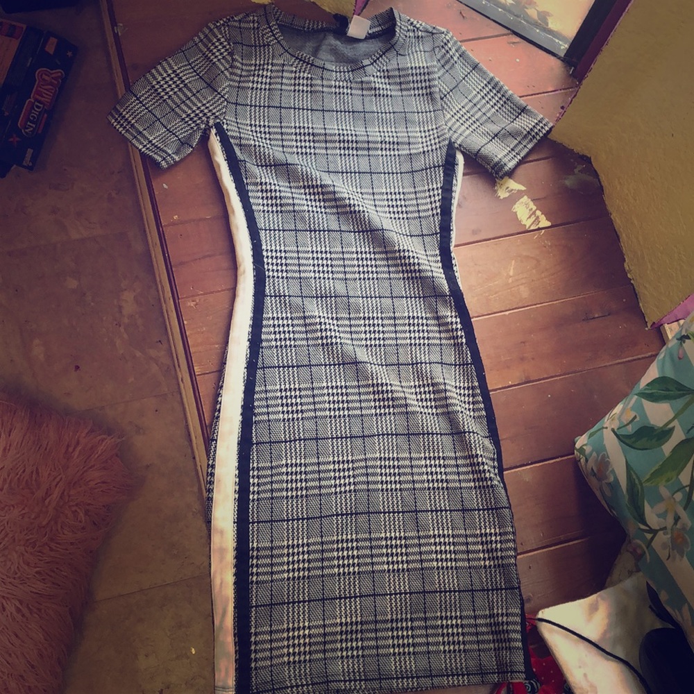 -H&M Dress